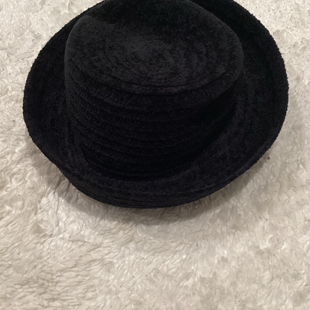 betmar Plush Black Bucket Hat